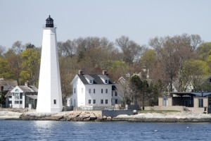 The oldest lighthouse in Connecticut, the original New London Harbor Light helped guide colonial privateers who sought shelter up the Thames River during the American Revolution.
